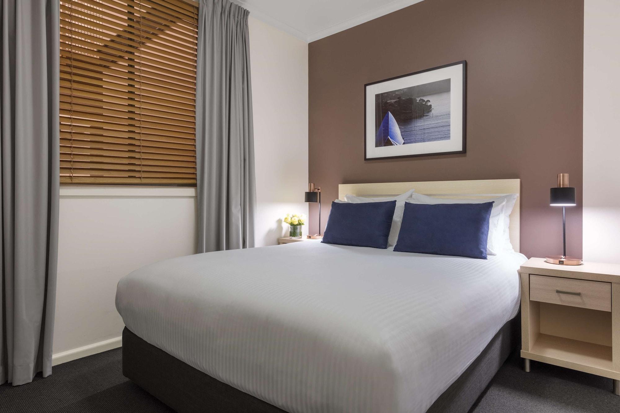 Oaks Sydney Goldsbrough Suites Екстериор снимка