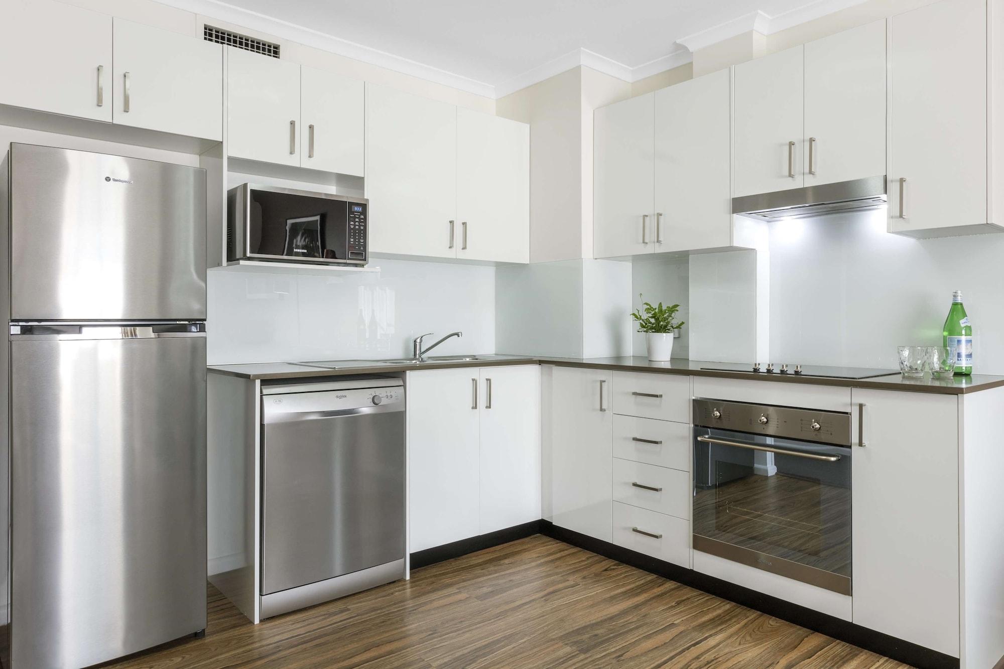 Oaks Sydney Goldsbrough Suites Екстериор снимка