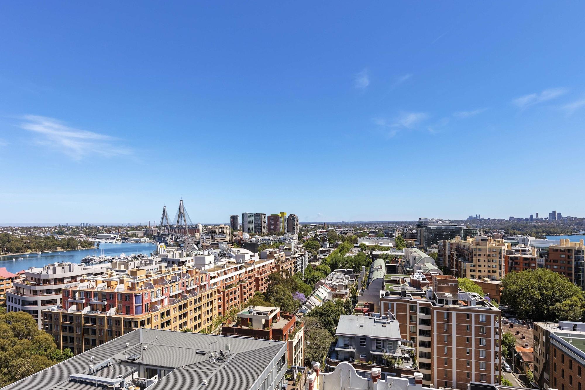 Oaks Sydney Goldsbrough Suites Екстериор снимка