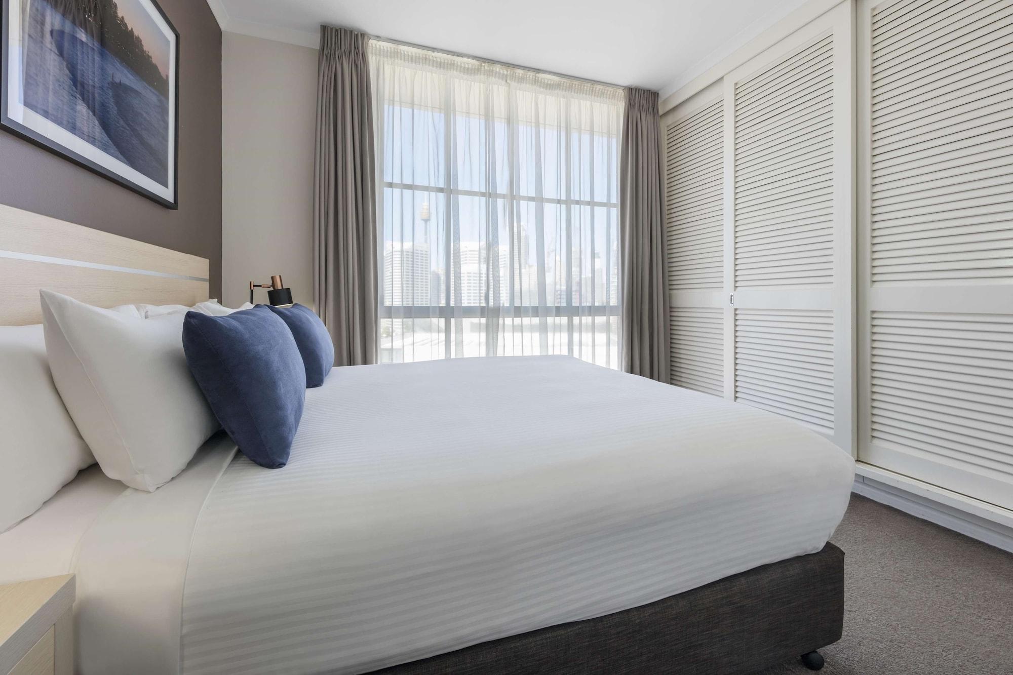 Oaks Sydney Goldsbrough Suites Екстериор снимка