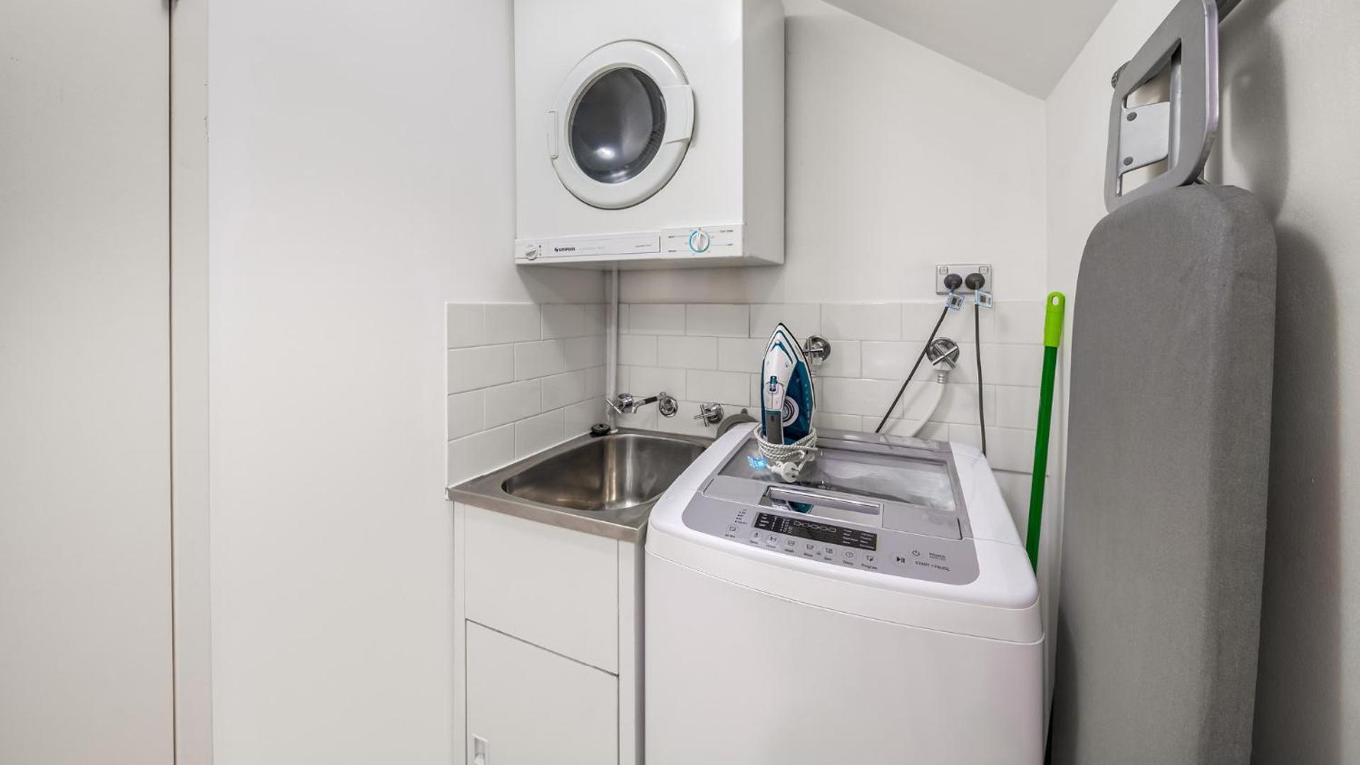 Oaks Sydney Goldsbrough Suites Екстериор снимка