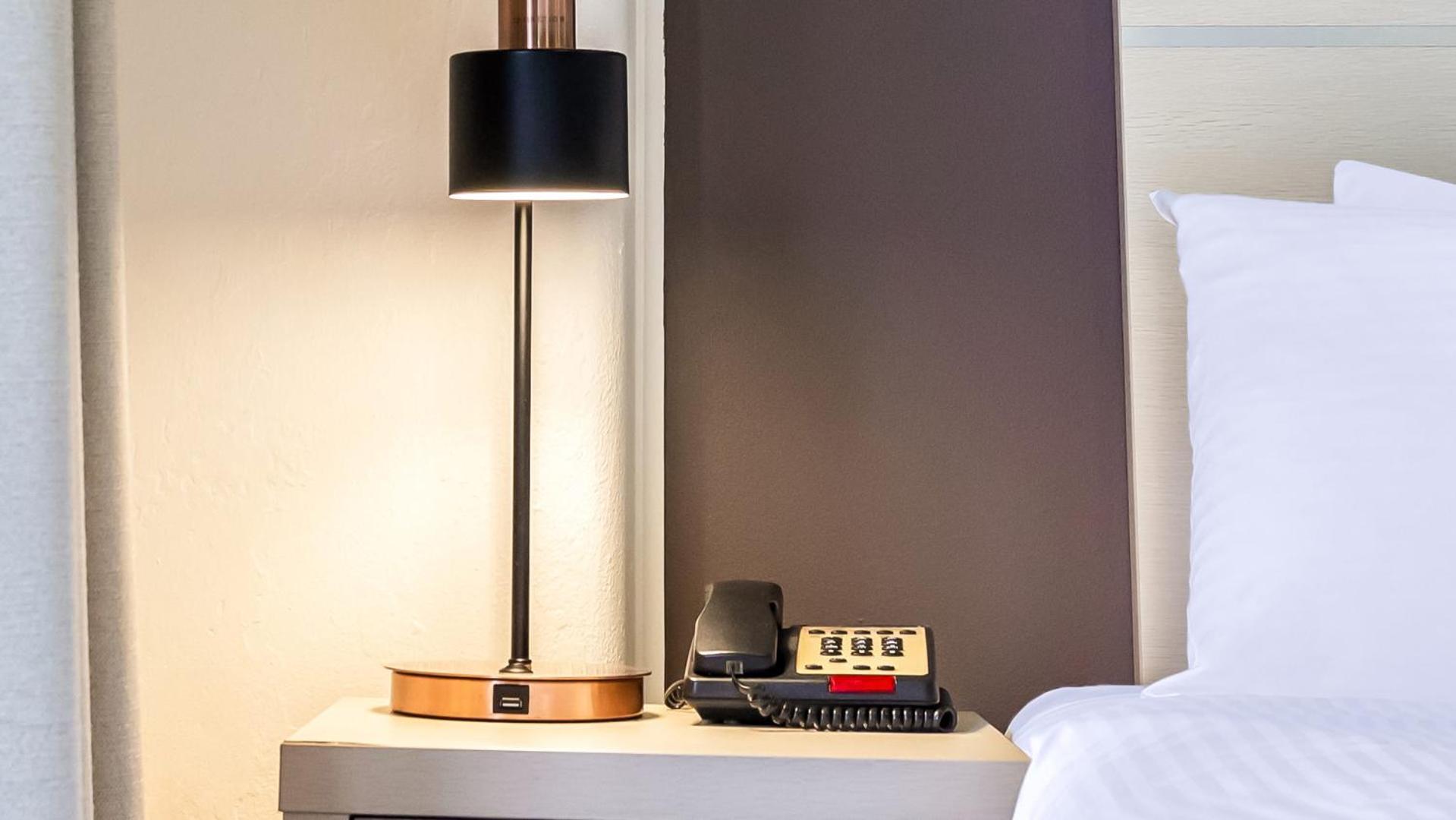 Oaks Sydney Goldsbrough Suites Екстериор снимка